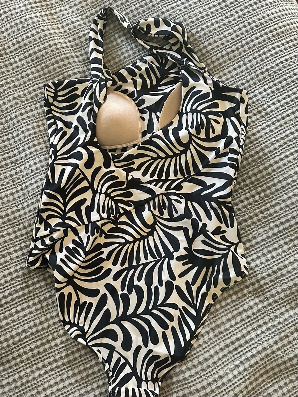 Summersalt Side stroke in black and cream - Picture 2 of 5